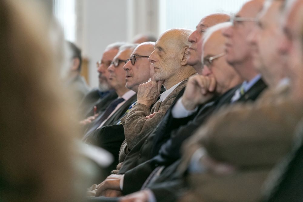 Prof. Dr. Walter A. Franke im Publikum bei der Verabschiedung des Kanzlers Peter Lange