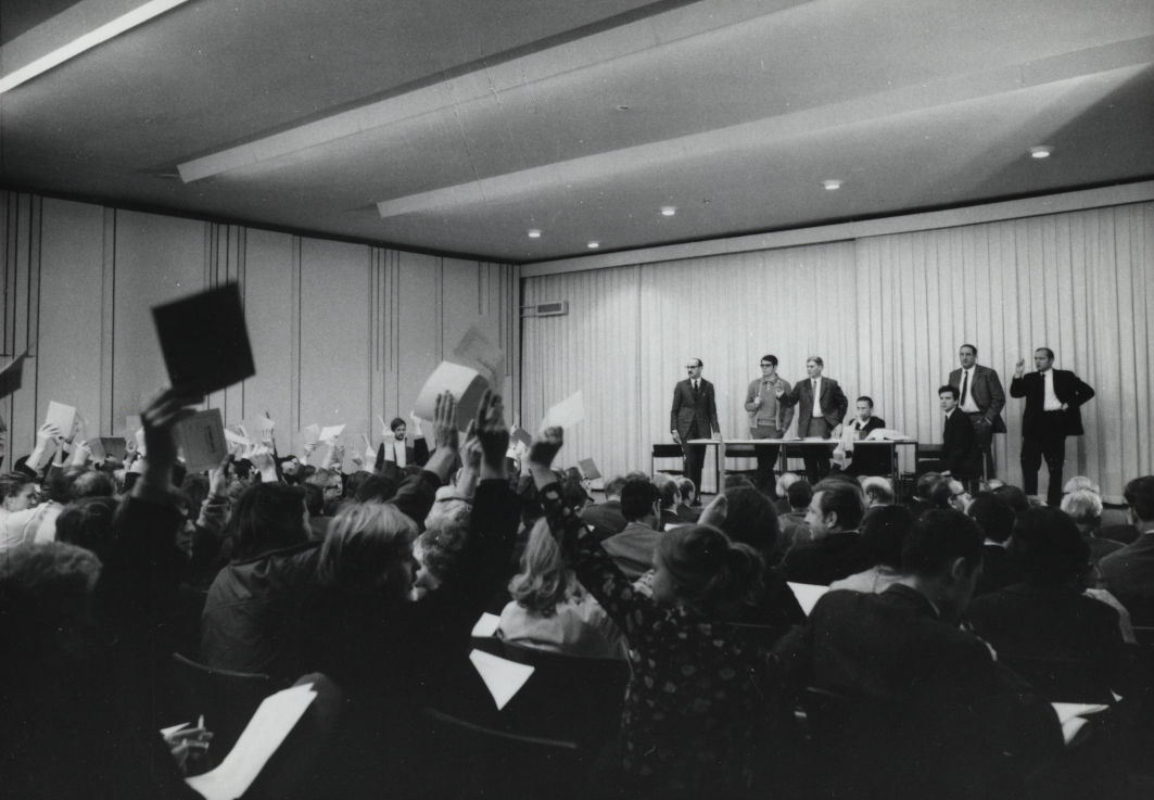  Konstituierende Sitzung des Übergangskonzils 