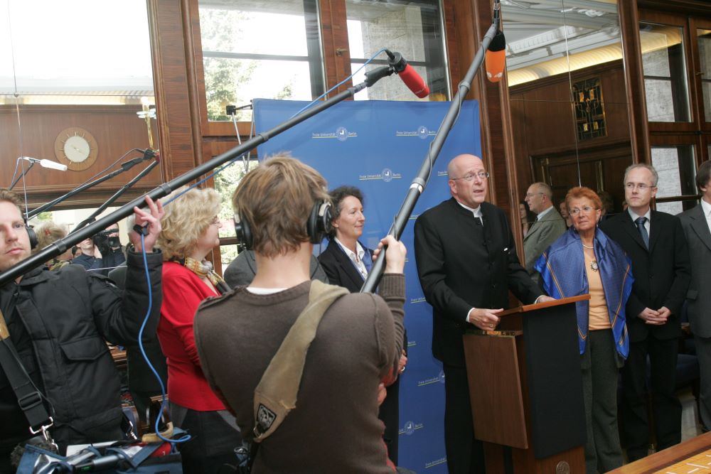 Stellungnahme des FU-Präsidenten Prof. Dr. Dieter Lenzen zum erfolgreichen Exzellenzwettbewerb