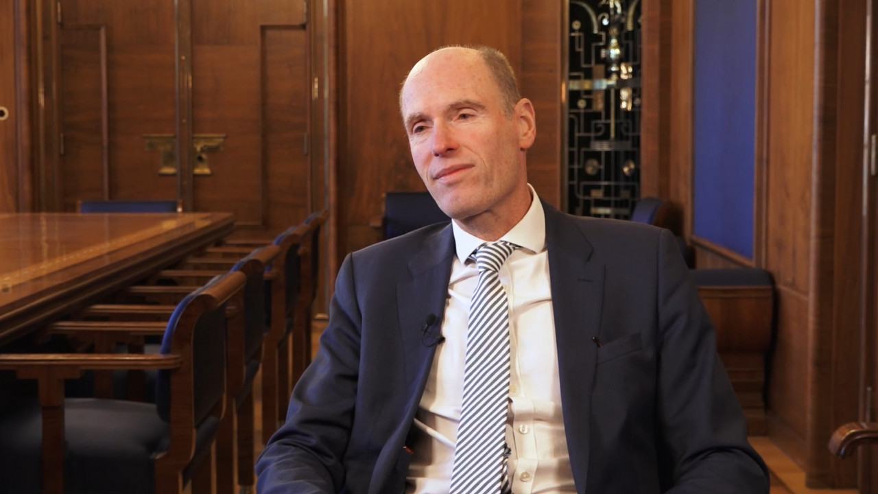 Dr. Peter-André Alt