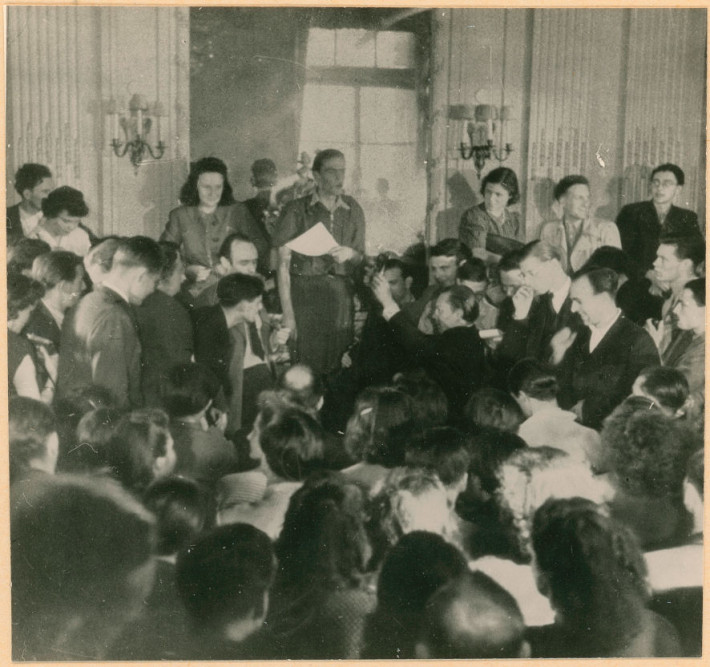 Protestversammlung am Hotel Esplanade