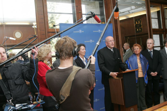 Stellungnahme des FU-Präsidenten Prof. Dr. Dieter Lenzen zum erfolgreichen Exzellenzwettbewerb